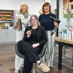 Fiona Schmidt mit Ilona Böttcher und Katrin Theofel - erfolgreiche Friseur-Ausbildung bei Figaro